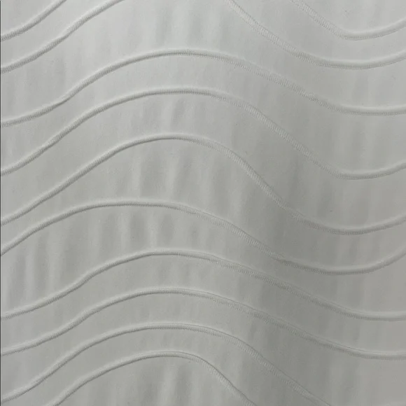 Chic Cream Wave Pattern Long Sleeve Top - Picture 3 of 5